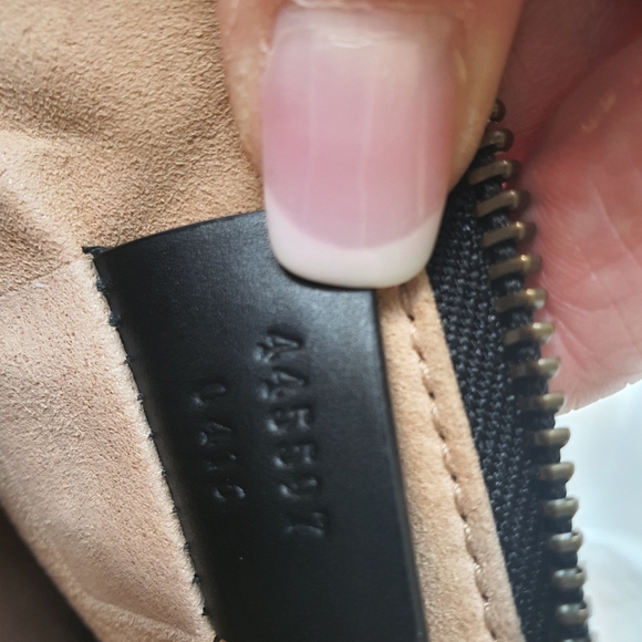 Gucci Ghost Large Wristlet Pouch - Picture 11 of 13